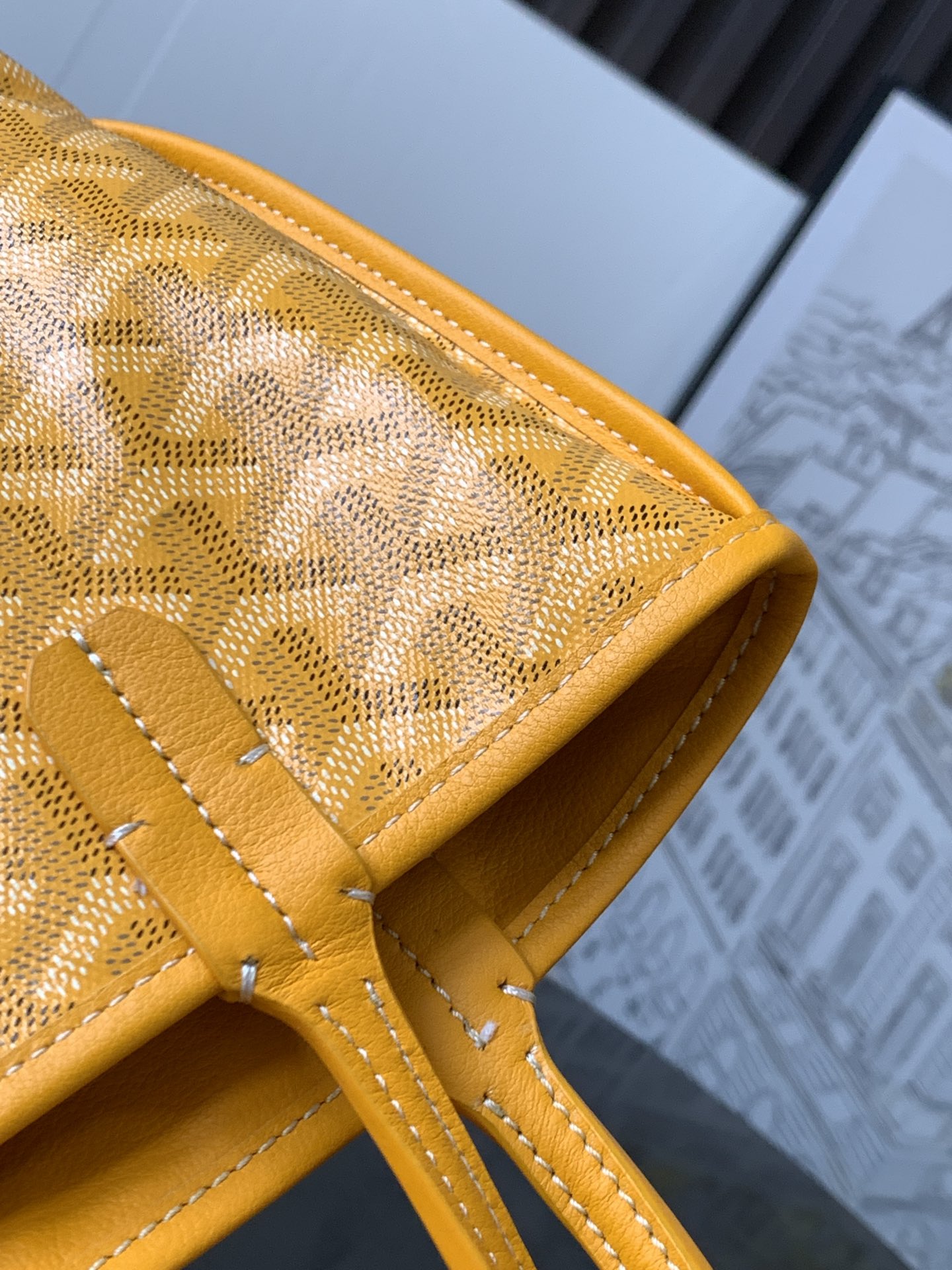 Anjou Mini Reversible Tote Bag In Yellow